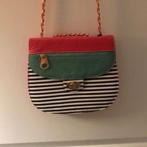 Nila Anthony crossbody bag
